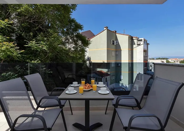 Apartment M&L Makarska