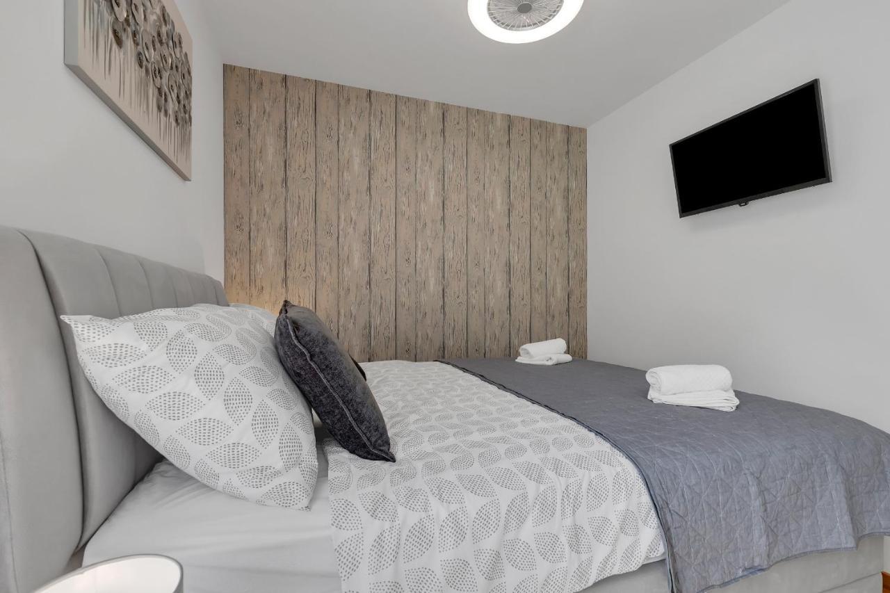 M&l Apartment