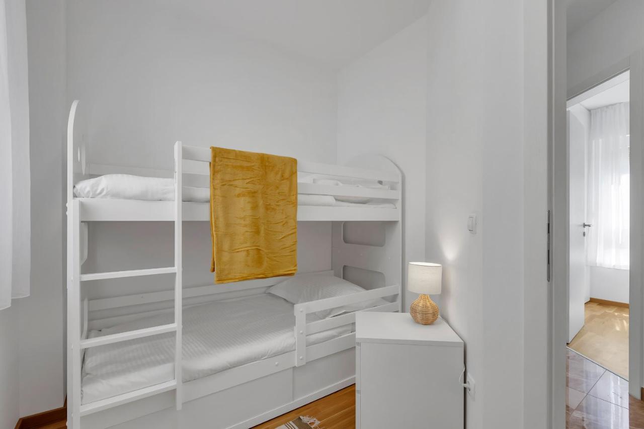 Apartment M&l