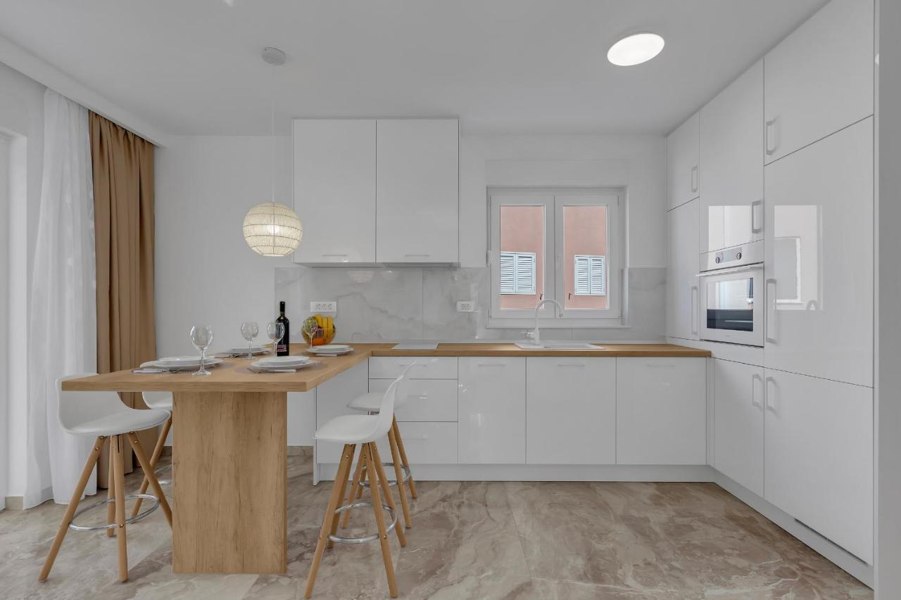 Apartment M&l